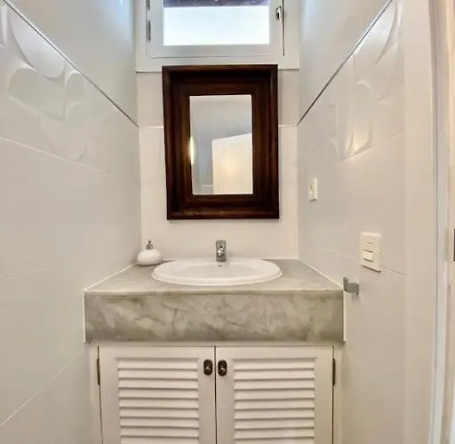 Casa A 5 Minutos Andando De La Playa De La Concha. * Playa Honda (Lanzarote)